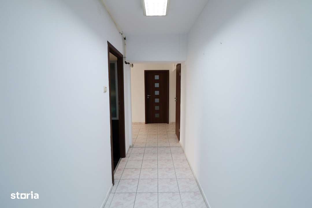 Bloc stradal - intersectie Chisinau cu Pantelimon - Imagine principală: 4/19