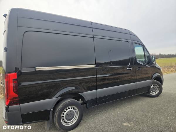 Mercedes-Benz Sprinter - 8