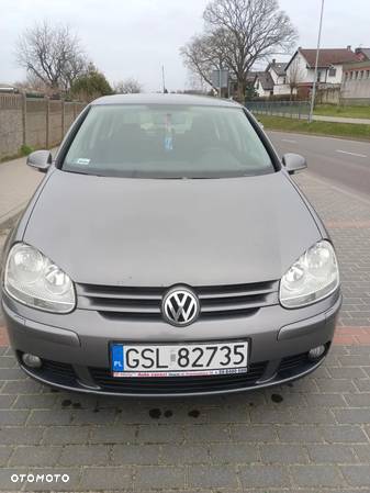 Volkswagen Golf - 2