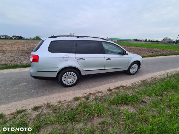 Volkswagen Passat 2.0 TDI Trendline DSG - 6