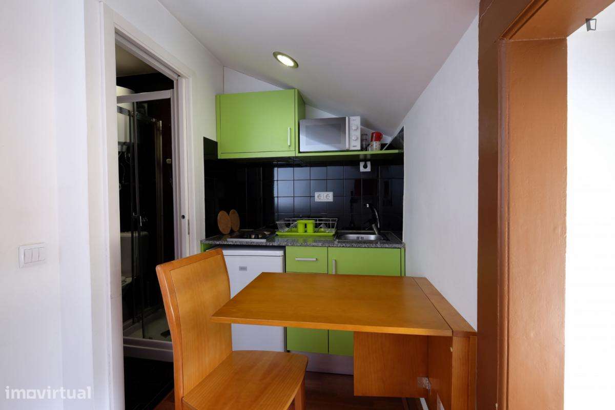 Estúdio - localizado em Alta Universitária Coimbra - Grande imagem: 5/10