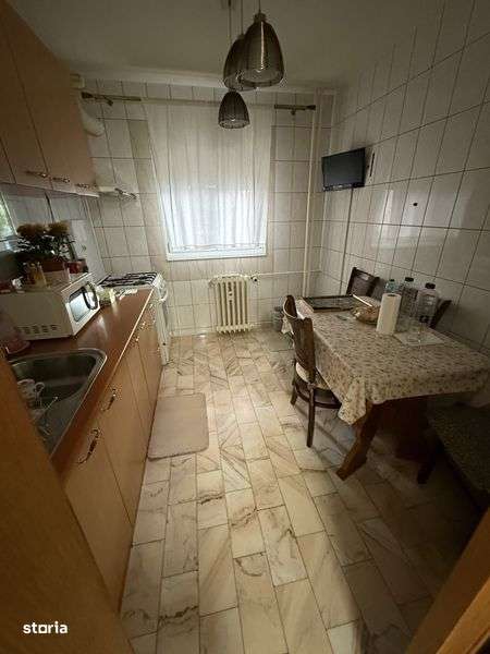 Apartament 3 camere zona Lacul Tei - Imagine principală: 4/6