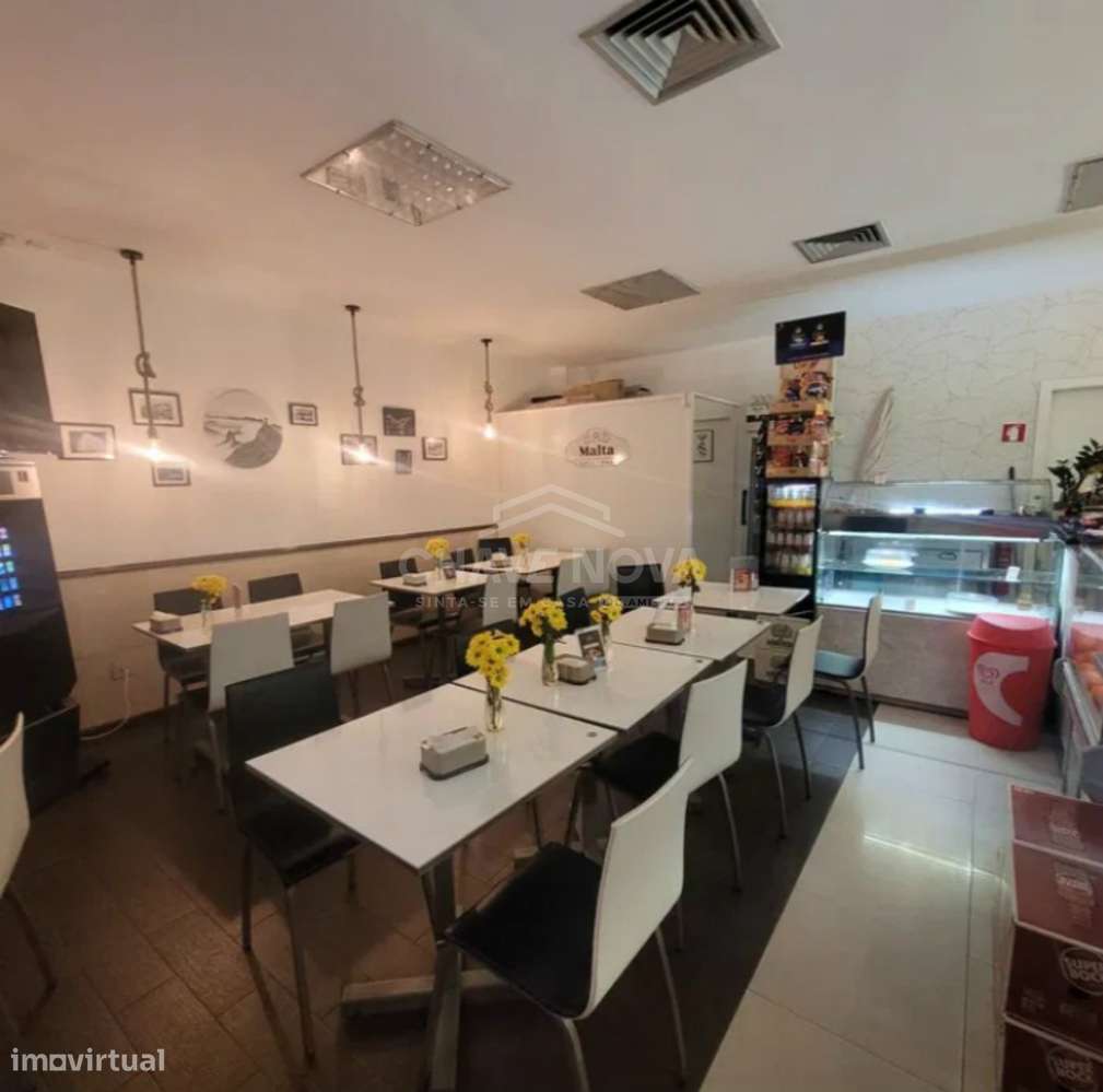 Trespasse de Bar Café completamente equipado e em pleno funcionamento - Grande imagem: 4/5