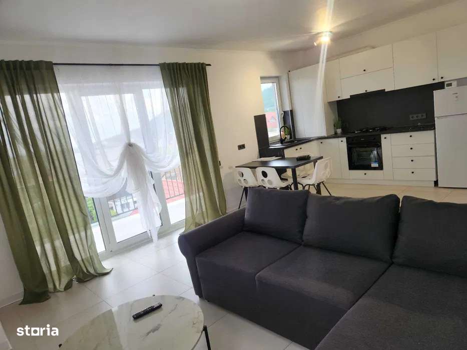 Apartament cu 3 camere, 70 mp, zona Est - Imagine principală: 1/5