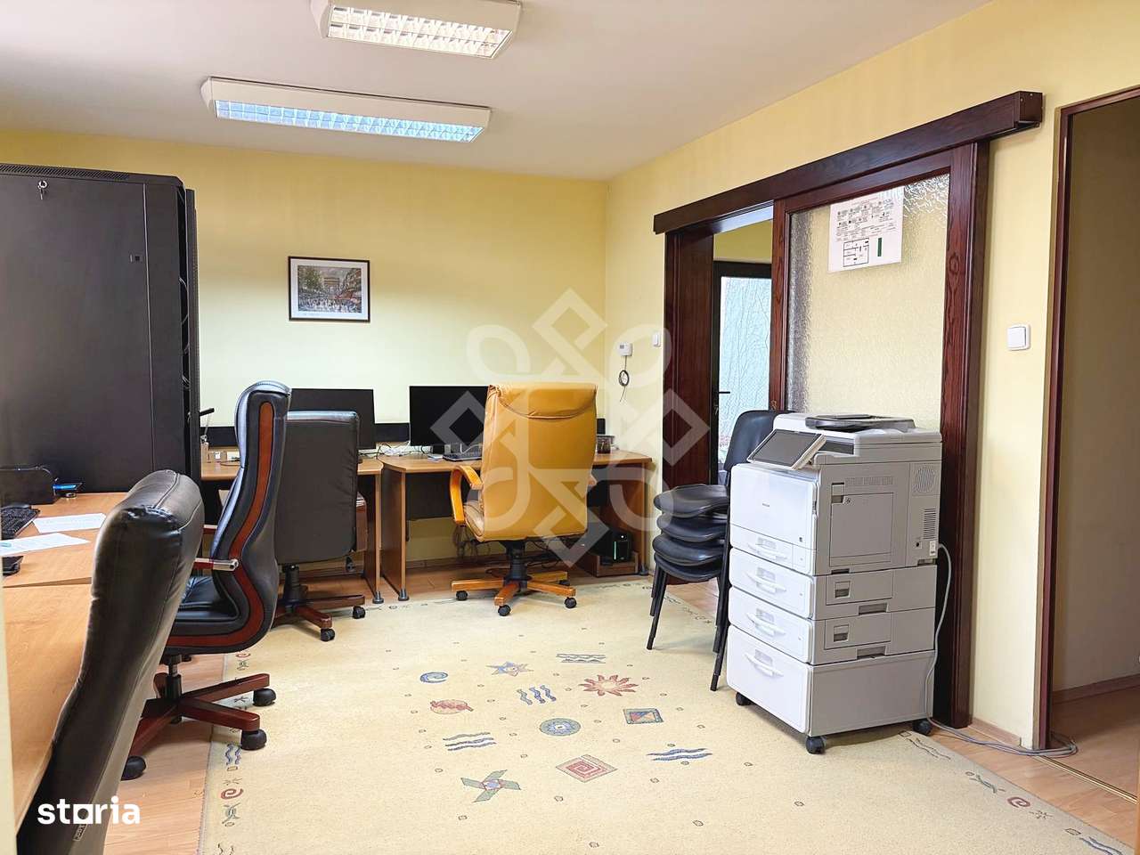 Spatiu de birou de vanzare ultrancentral in Oradea-2