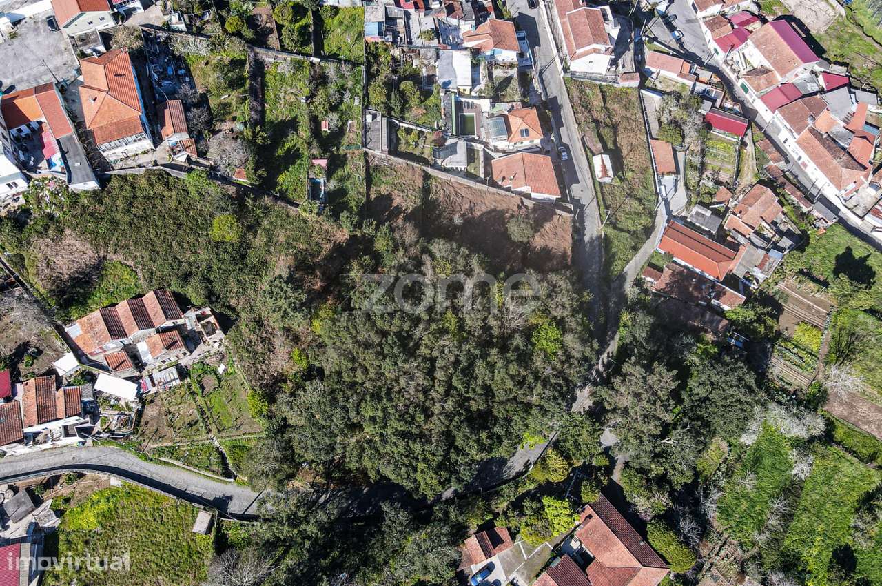 Terreno rústico, com capacidade construtiva em Pedroso - Grande imagem: 5/15