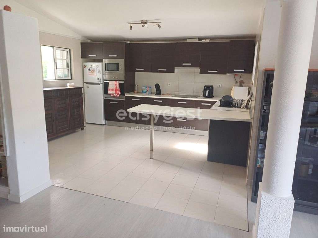 Quinta V4 com terreno de 2,95Ha. situada perto da Serra da Arrábida - Grande imagem: 4/59