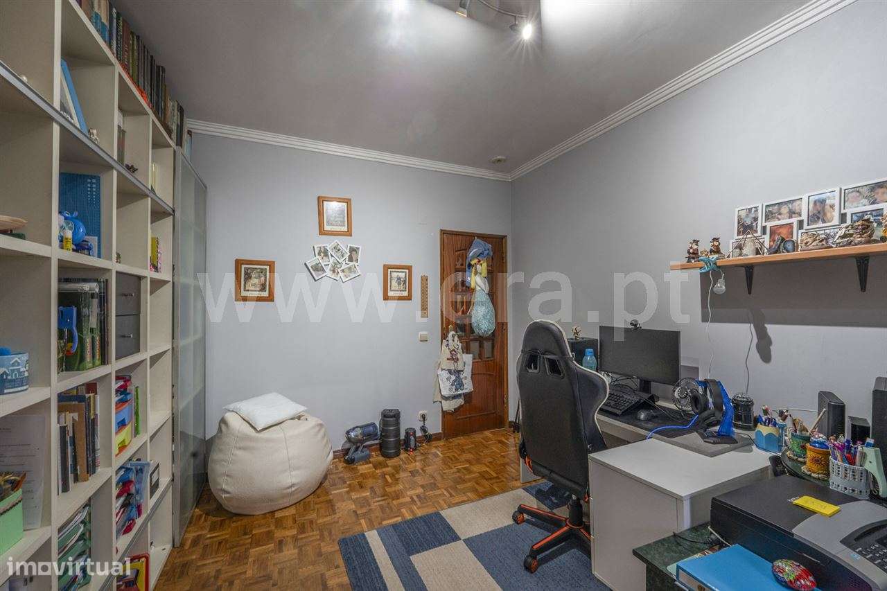 Moradia em Banda T5; Paivas-18