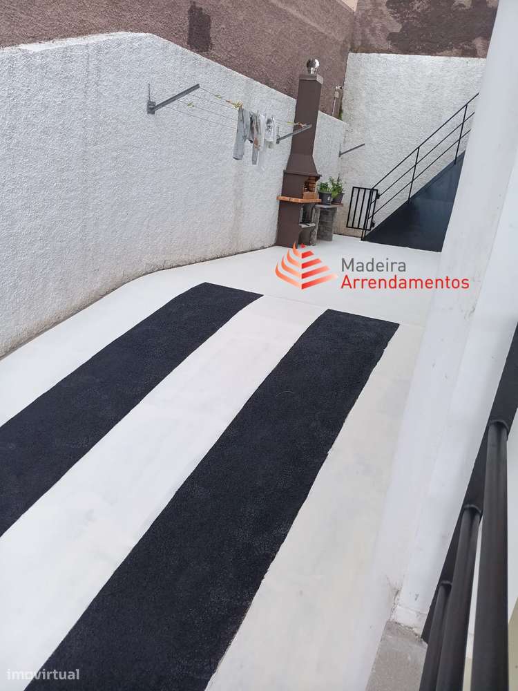 T3+1 - Moradia Independente à venda em Santa Maria Maior-22