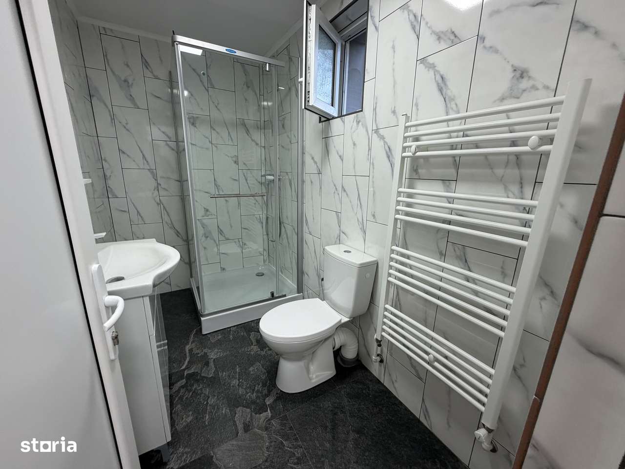 Casa Vulturesti, renovata 2024, 3 camere, 2351 mp, mobilata-1