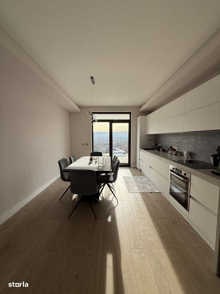 Casă modernă cu priveliște superbă, în mijlocul naturii , teren 21arii-14