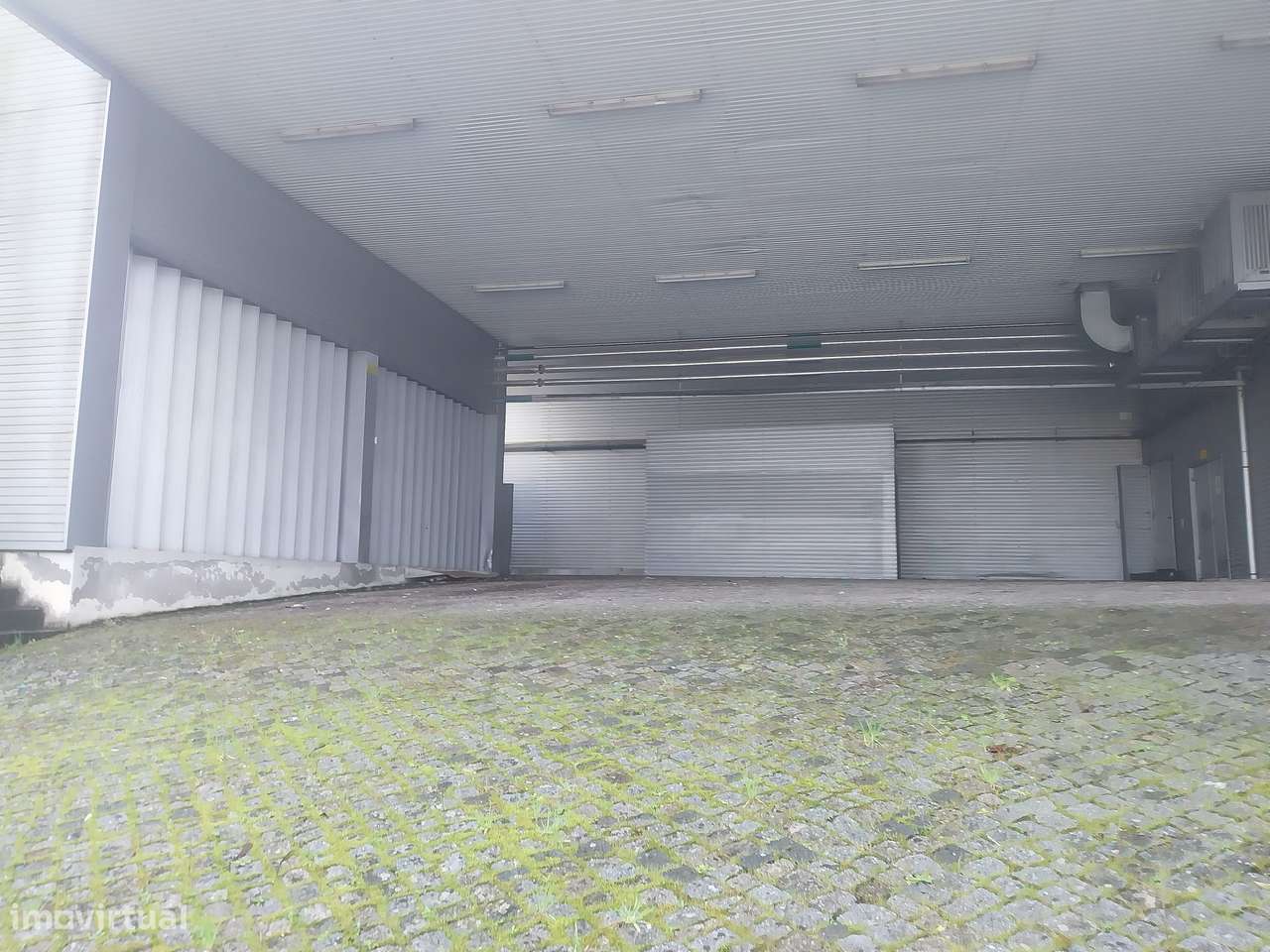 Armazén em Vila Nova de Famalicão, Mogege-18