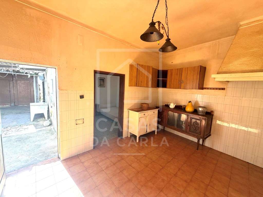 Moradia T2 com quintal em Cuba-10