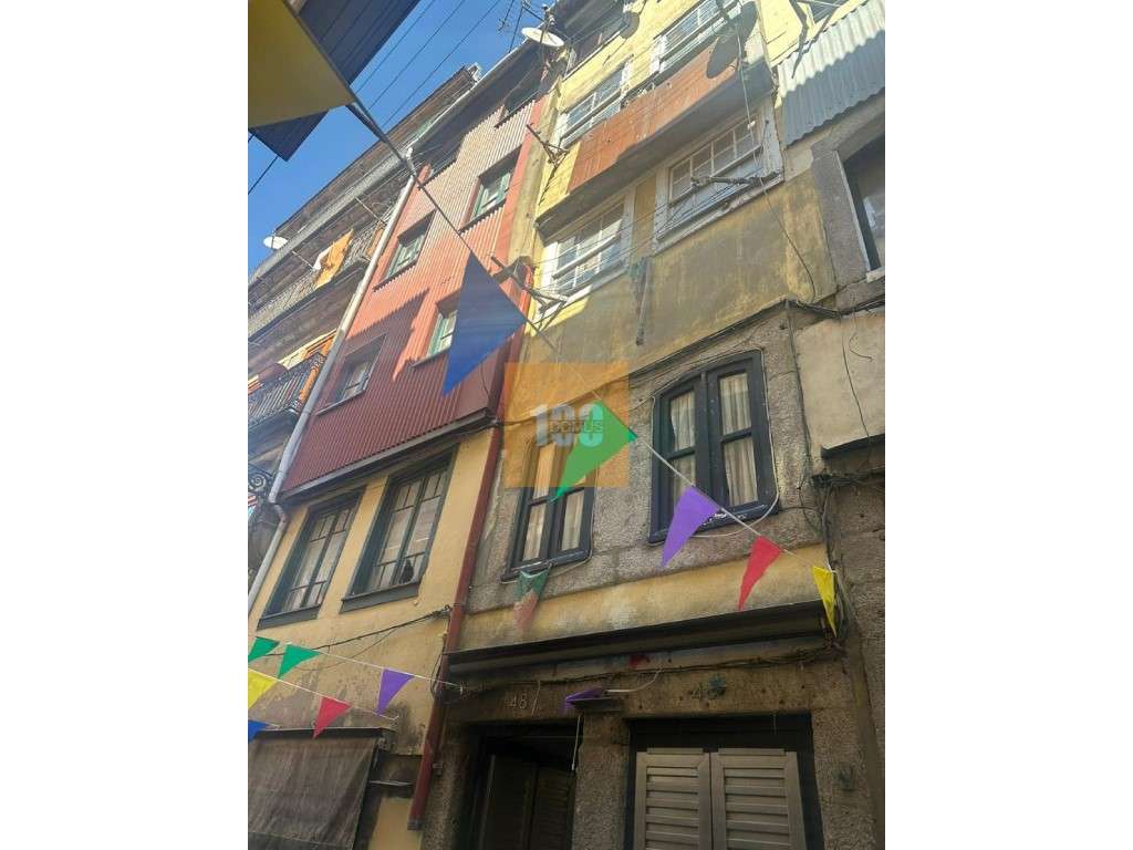 Prédio - Centro Histórico do Porto - Grande imagem: 3/20