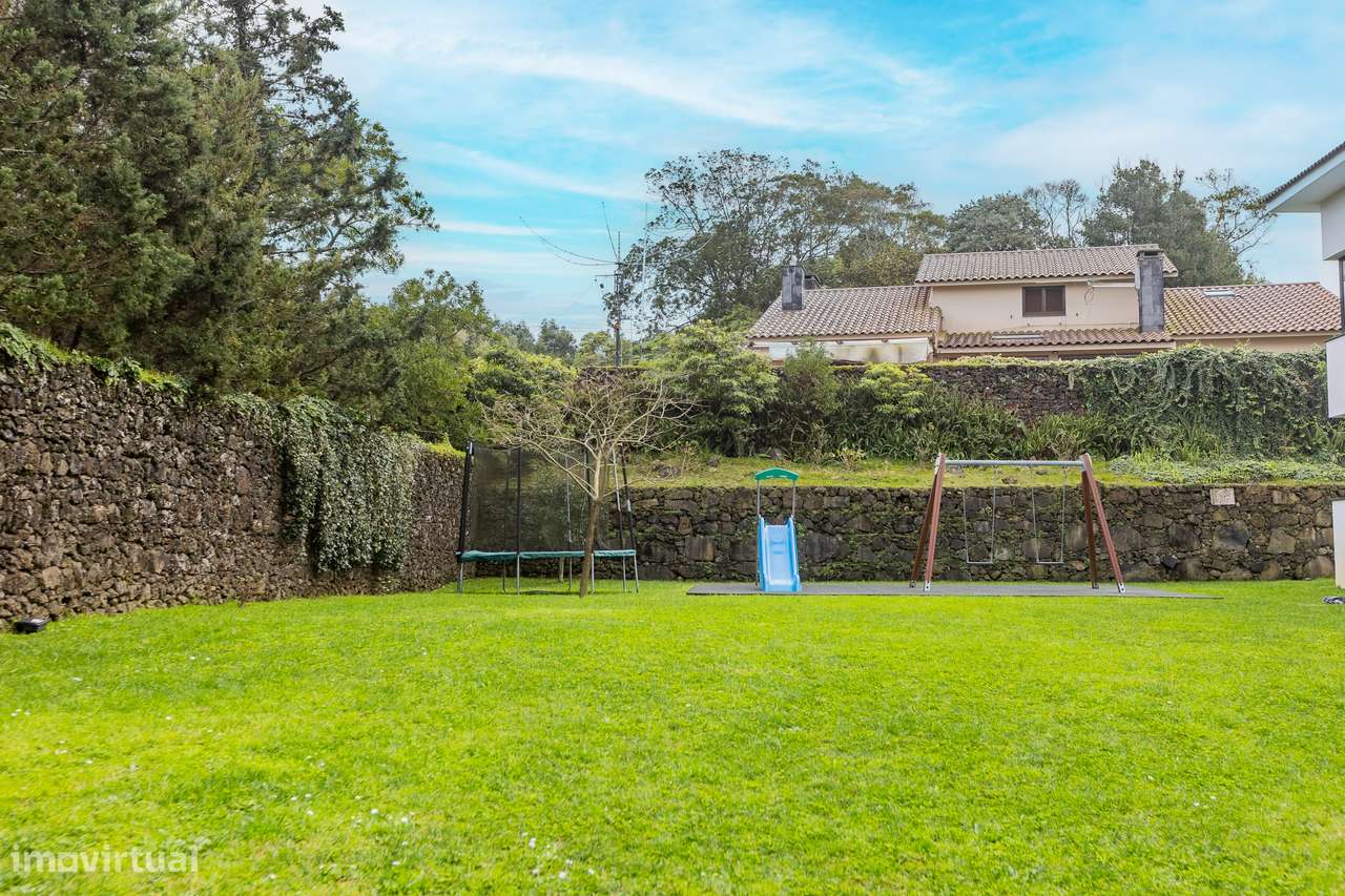 Apartamento Duplex T3 - São Vicente Ferreira.-13