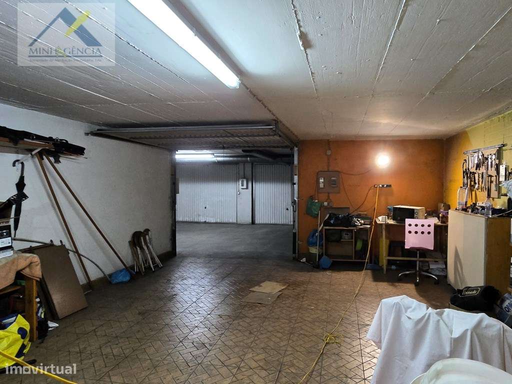 Apartamento T3 com garagem de 45 m2 em Setúbal-34
