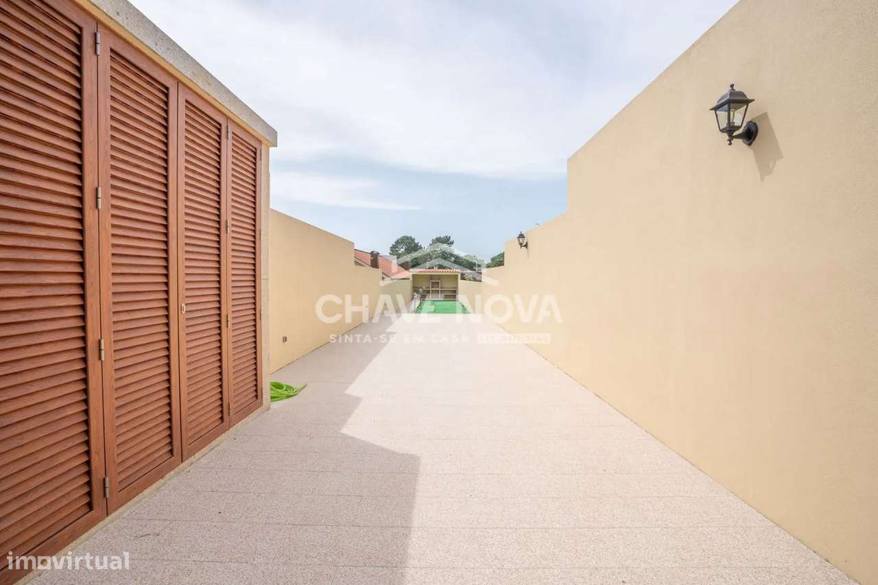 Moradia T2 Renovada em Coimbrões - Grande imagem: 5/19