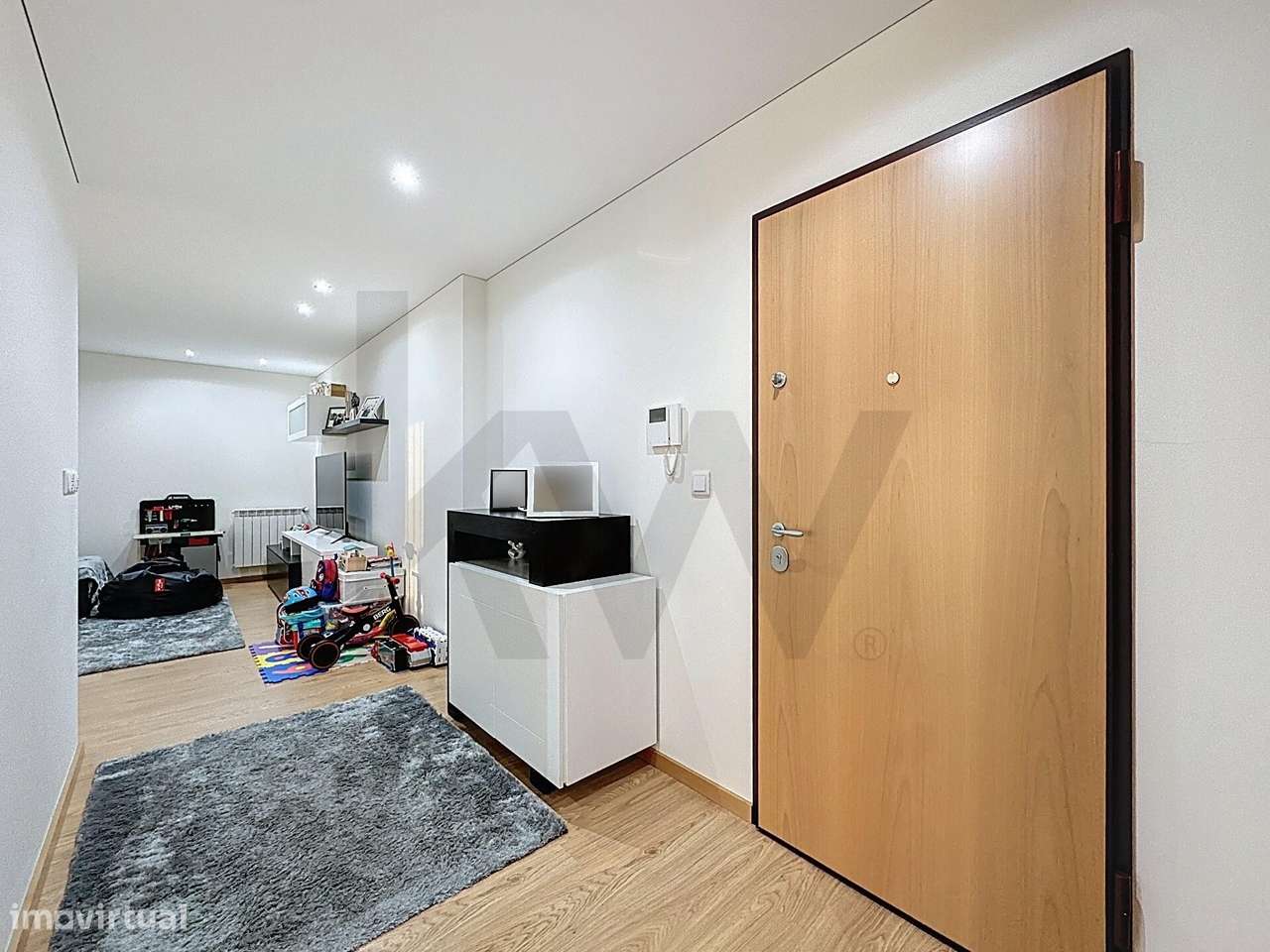 Apartamento T2 c/ Garagem Fechada em Perfeito Estado- Urbanização Pass-13