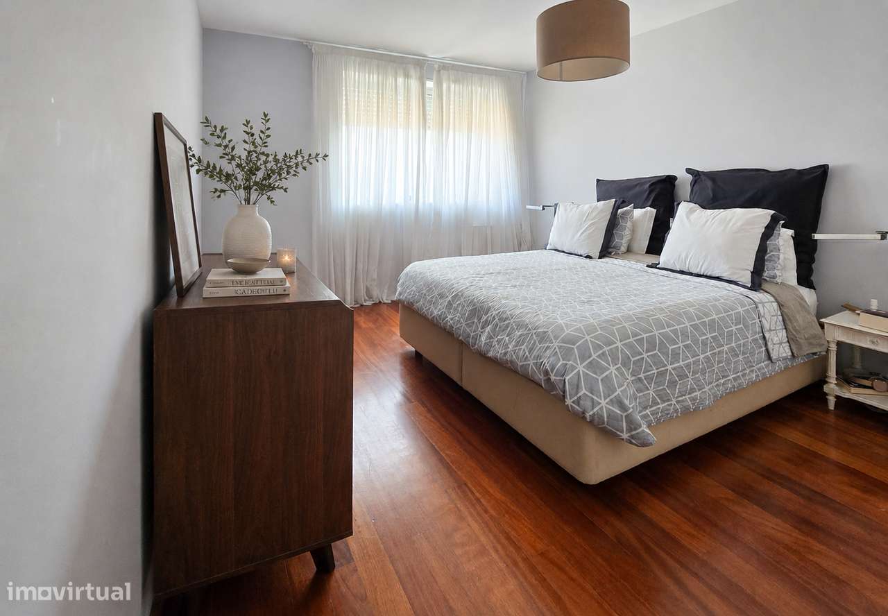 T3 remodelado na Rua do Godinho, Matosinhos com 153m²-23