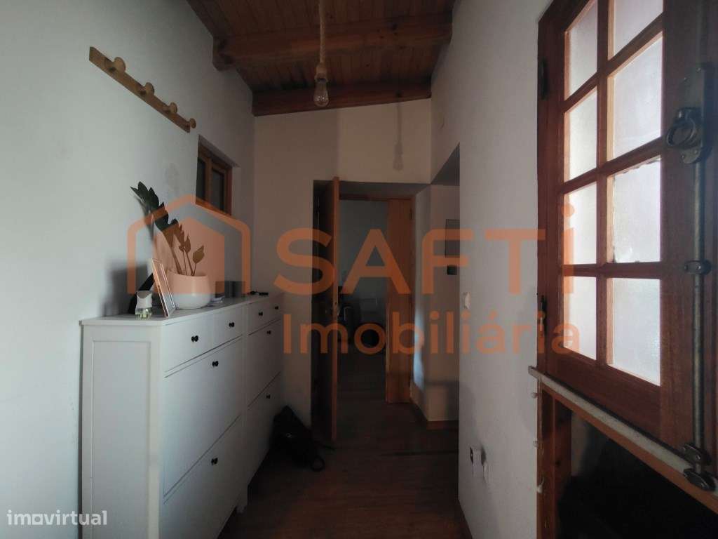 MORADIA COM TERRENO DE CULTIVO, E UMA VISTA DESLUMBRANTE. - Grande imagem: 4/33