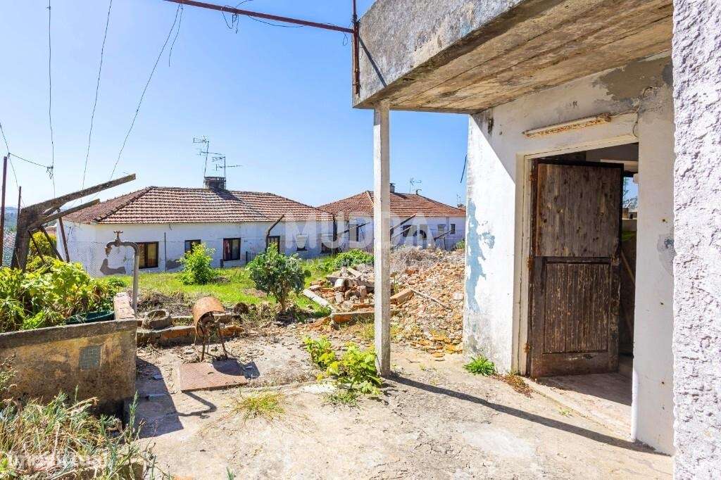 Moradia T1+2 em Arrifana - Santa Maria da Feira-15