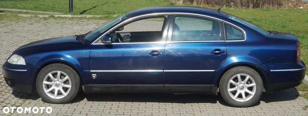 Volkswagen Passat - 11