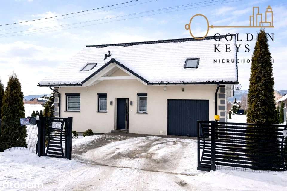 Roczyny, Przestronny Dom Z Garażem Na Sprzedaż-0