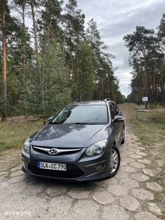 Hyundai I30 i30cw 1.6 CRDi blue Classic - 1