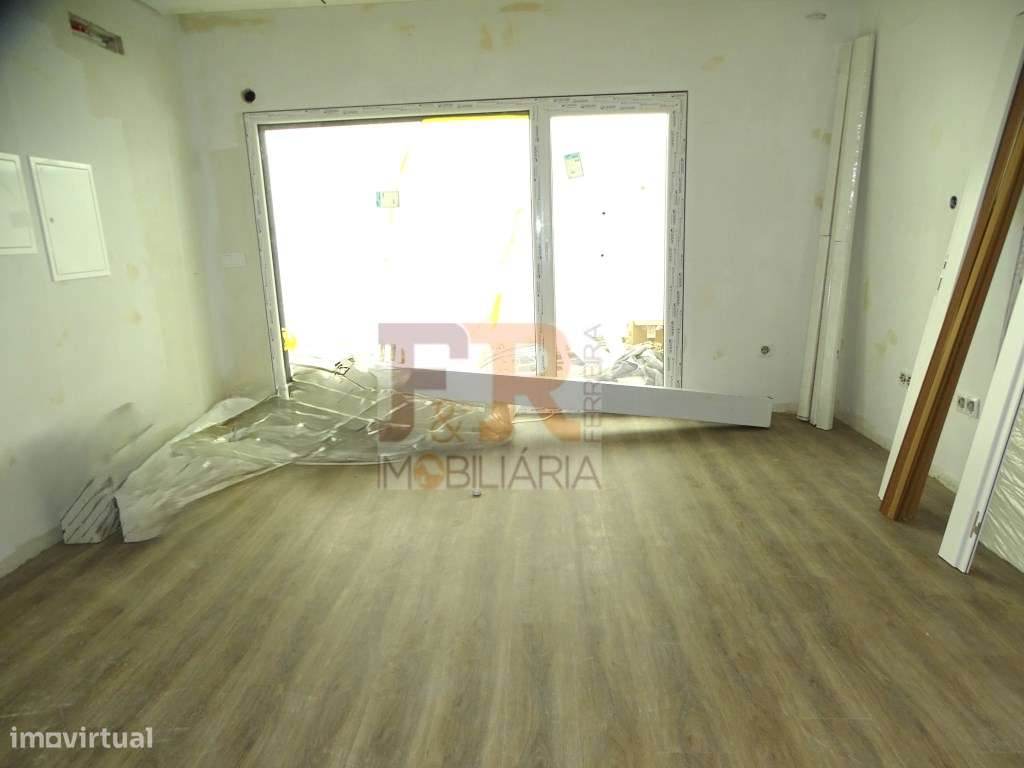 Moradia Duplex T3 Semi-Pronta!Pinhal General Fernão Ferro-22