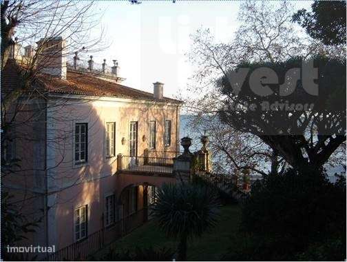 Palacete exclusivo com vistas panorâmicas em Paço de Arcos-11