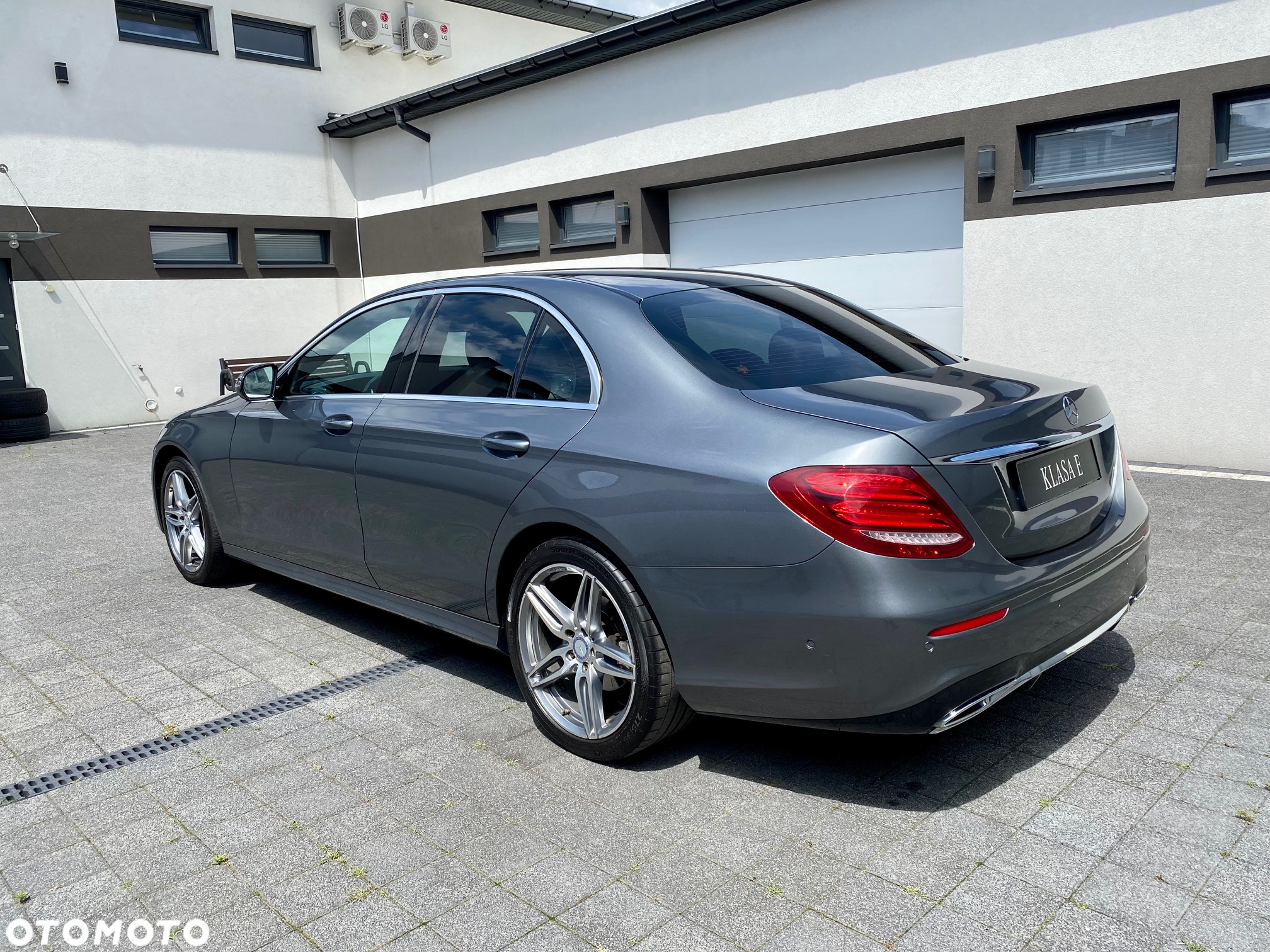 Mercedes-Benz Klasa E 220 d 9G-TRONIC Avantgarde - 13