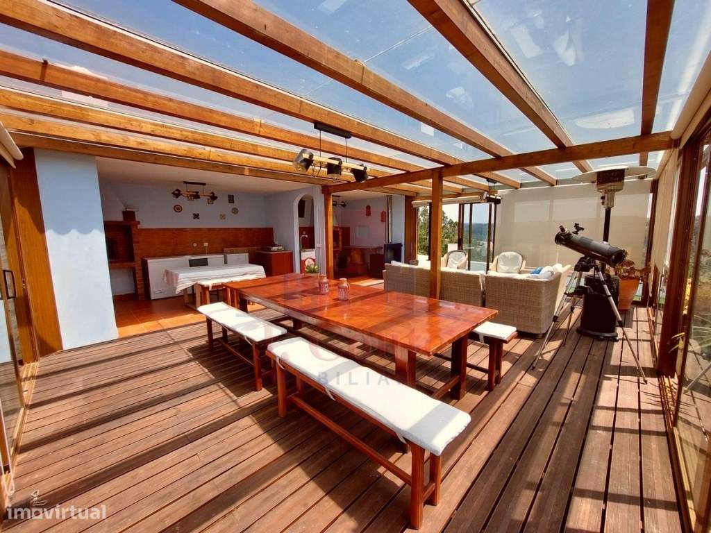 Moradia T5 | Piscina | Terreno | Vistas panorâmicas-11