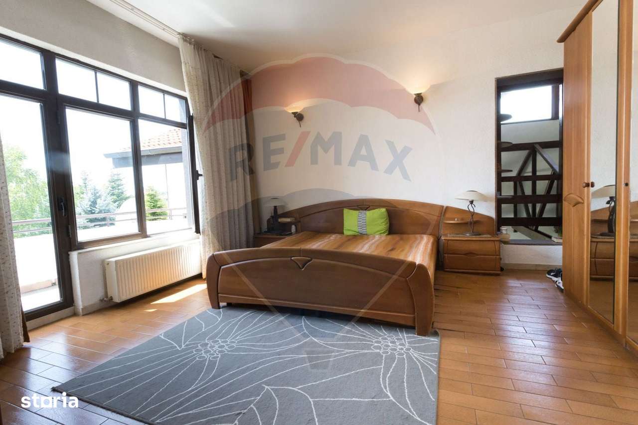 Vilă cu 7 camere de vânzare-6