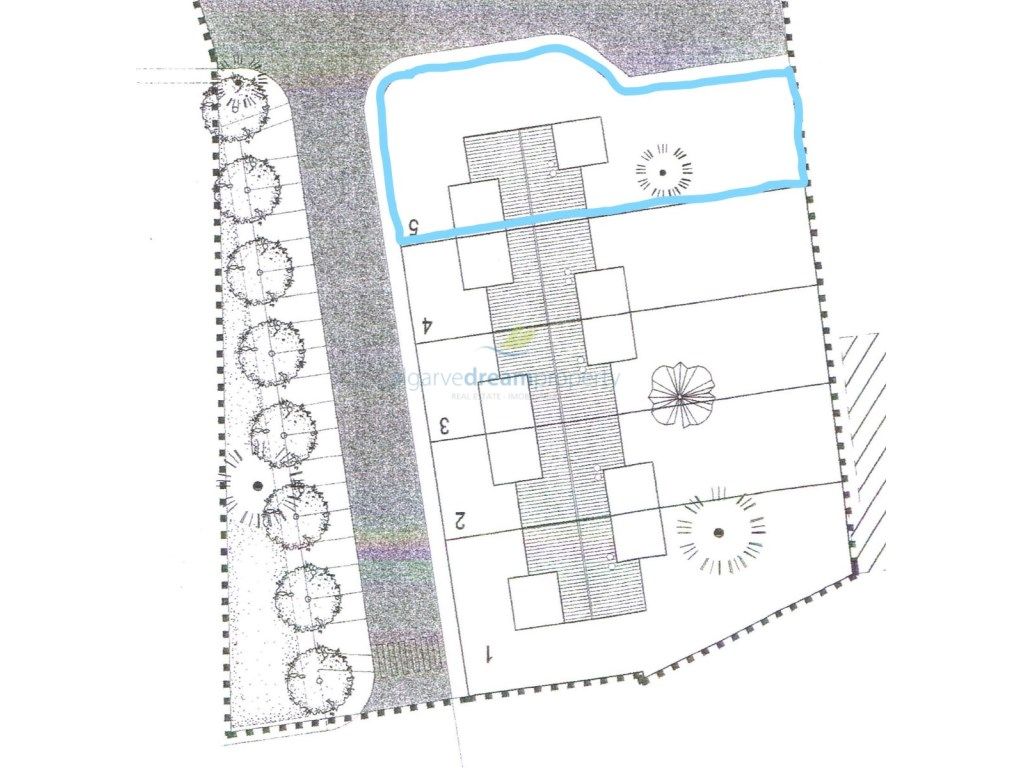 Lote para construção de moradia geminada perto do centro ...