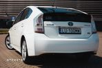 Toyota Prius (Hybrid) - 7