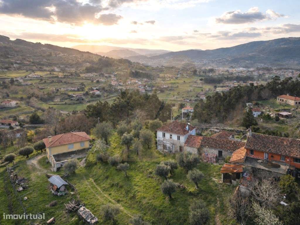 Propriedade com Casa Antiga T3 para Restauro - Beiral do Lima - Grande imagem: 3/27