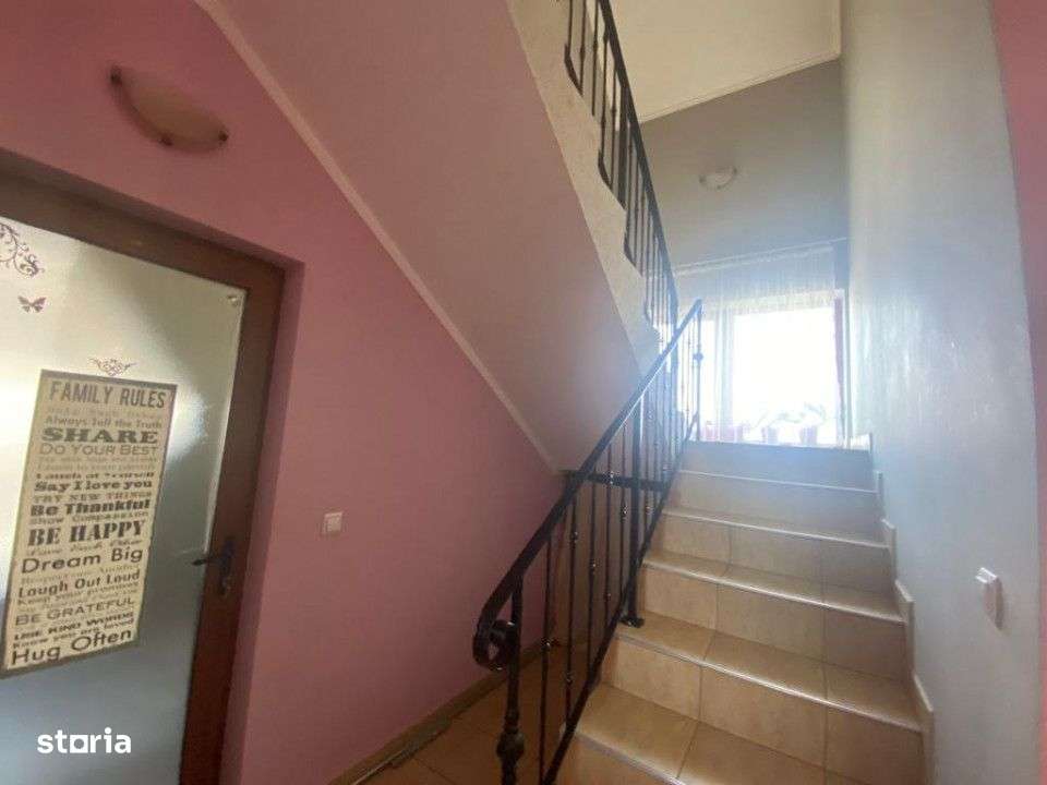 De vanzare, casa cu 3 camere, in Santadrei! - Imagine principală: 5/19