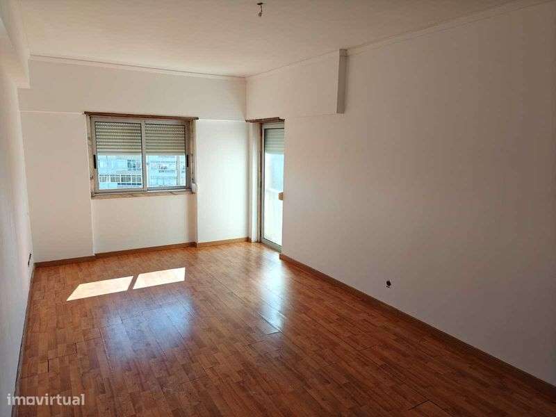 T3 - São João da Talha - Grande imagem: 4/12