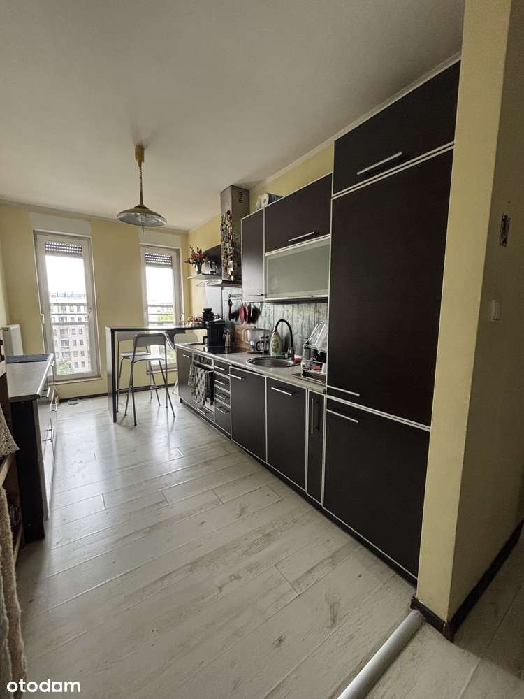 Przestronne 3 pokojowe (+ salon) mieszkanie z balkonem