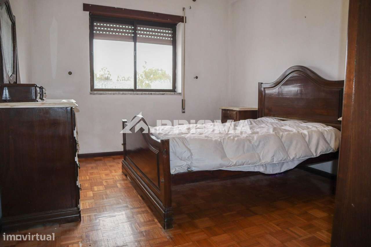 Apartamento T3 com garagem para venda em Castelo Branco-32