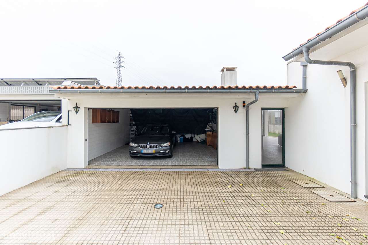 Moradia T3+1 Renovada com Vista Mar | Esmoriz-33