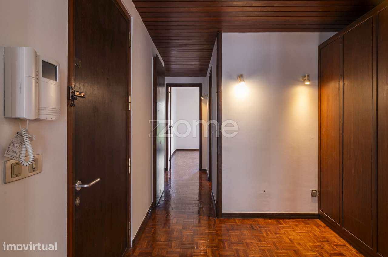 T3 para arrendamento no centro de Algés - Grande imagem: 2/32