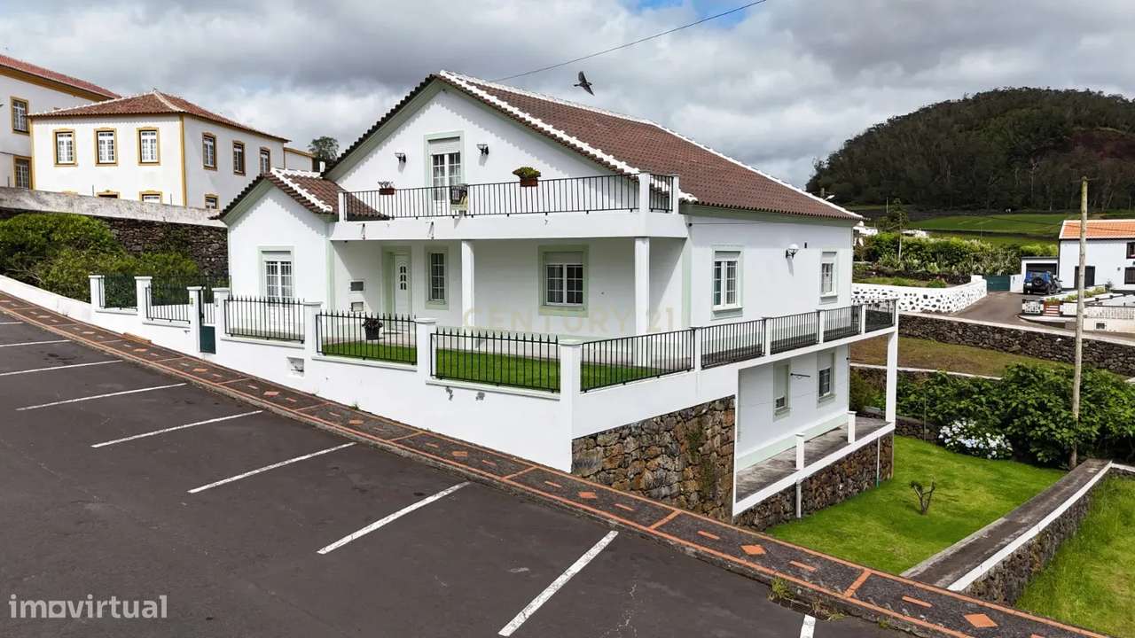 Moradia T3 em Santa Bárbara - Ilha Terceira-26