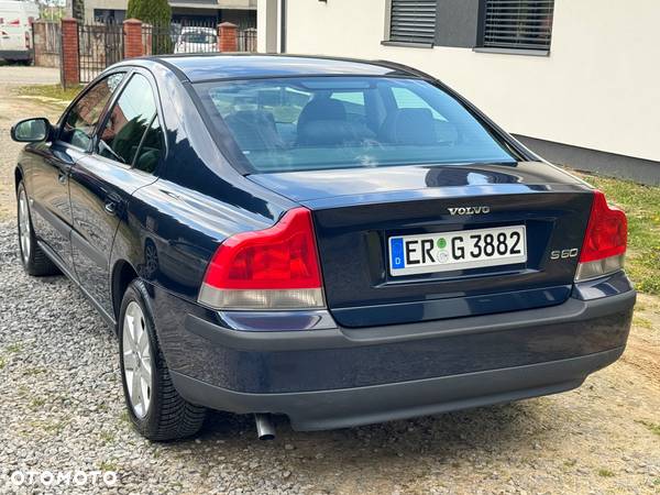 Volvo S60 2.4 Summum - 11