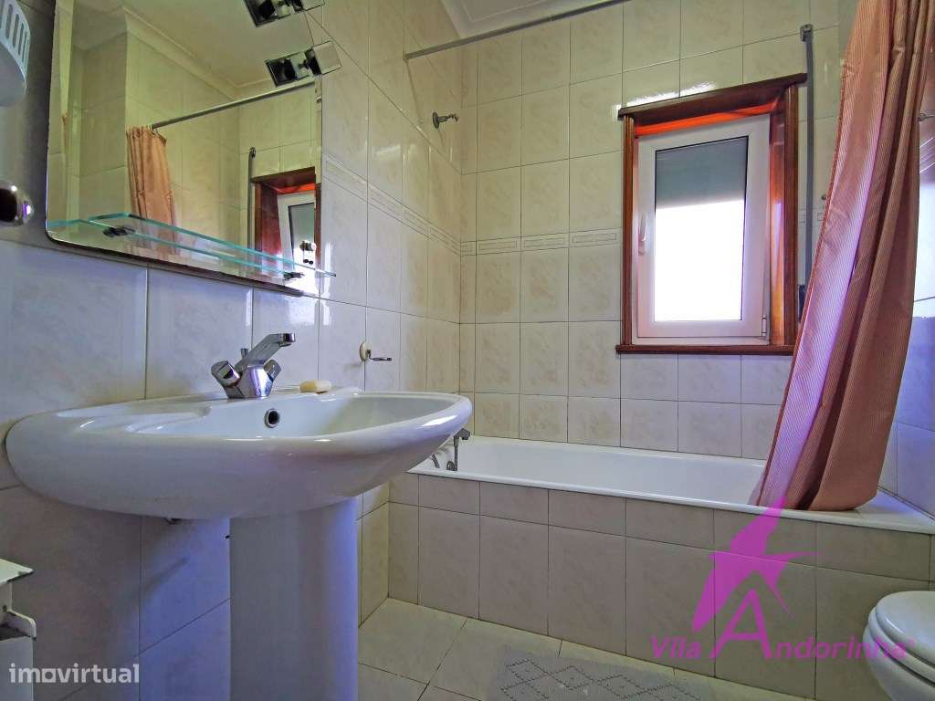Moradia T4 independente com amplo jardim, garagem e cave - Santa Ma...-24