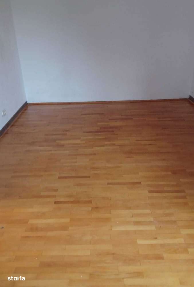 G.Enescu-Apartament 2 camere et.2, cu centrala,pret 68000Euro - Imagine principală: 5/5