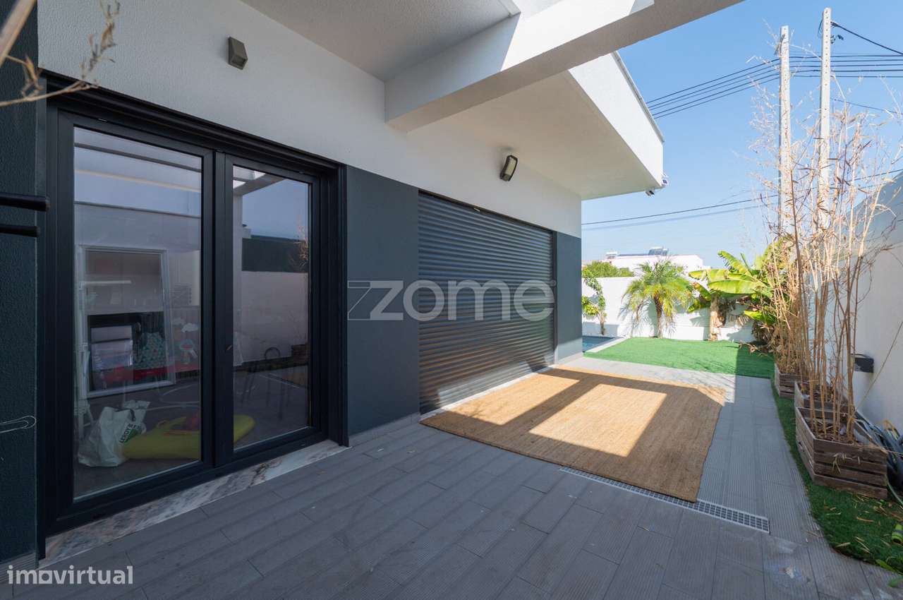 Moradia Térrea T3+1 com Piscina-21