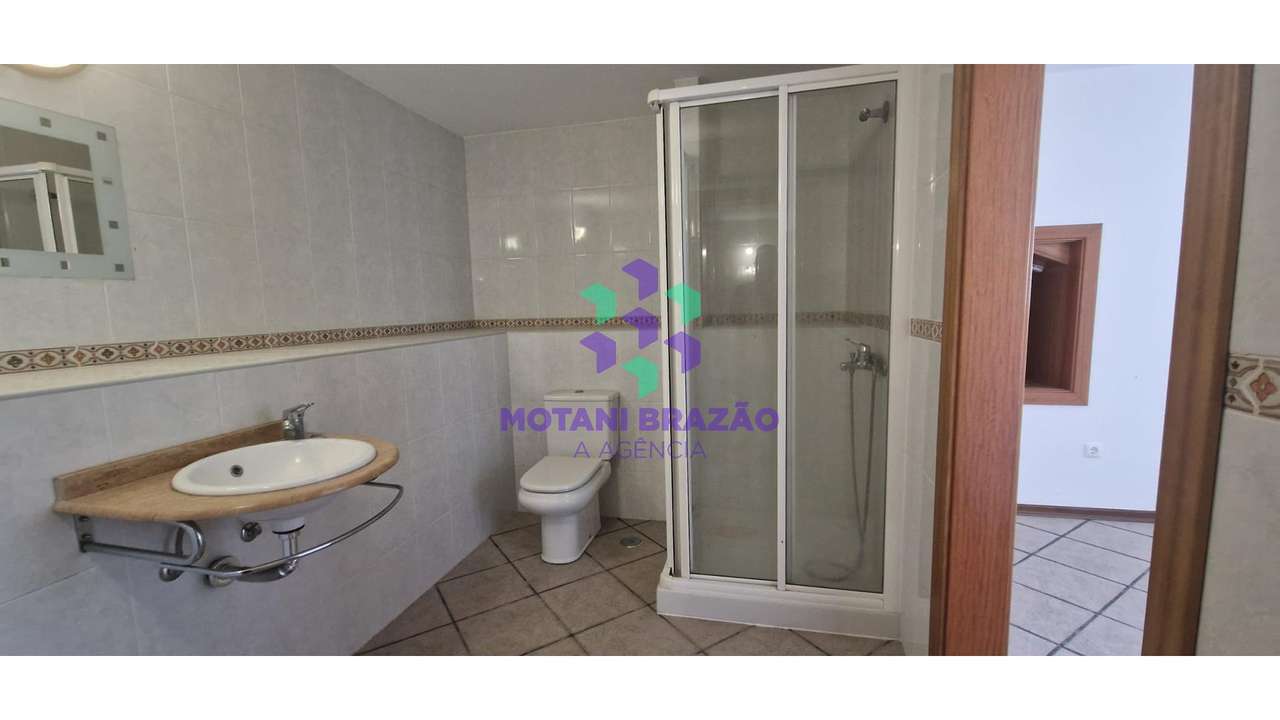 Magnífica Moradia Sesimbra c/Piscina-17