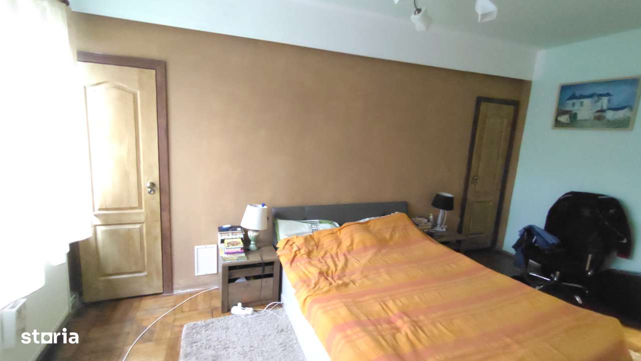 Vand apartament 3 camere in vila, cartierul Dambul Rotund-4