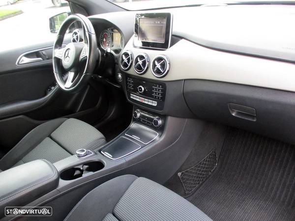 Mercedes-Benz B 200 d Style Aut. - 14